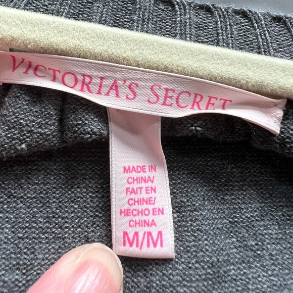 Victoria Secret Cardigan NWOT - Picture 7 of 7